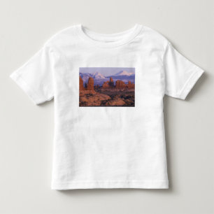Camiseta De Bebé NA, EE.UU., Utah, Parque Nacional Arches. Jardín 