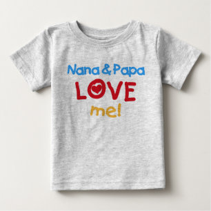 Camiseta De Bebé Nana y la papá me aman