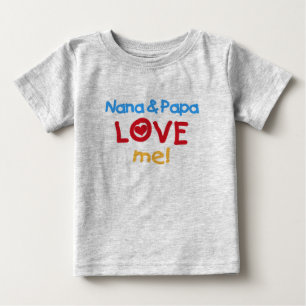 Camiseta De Bebé Nana y la papá me aman