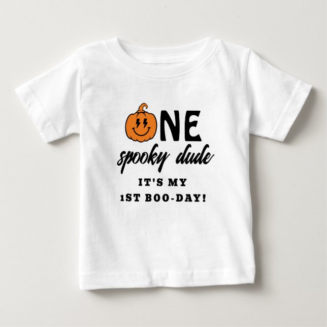Camiseta De Bebé Naranja Un Chico Espeluznante Halloween 1er Cumple (Anverso)