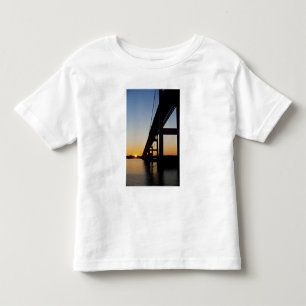 Camiseta De Bebé Navegación y salida de la isla Newport Rhode