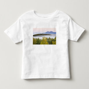 Camiseta De Bebé Niebla matutina y los picos Percy vistos desde la