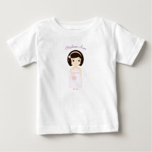 Camiseta De Bebé Niña Cumpleañera en la Mesa de Regalos