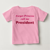 Niña presidente menuda.