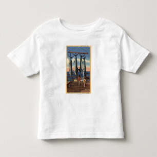 Camiseta De Bebé Niñas pequeñas miran pez espada atrapado