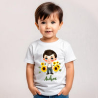 Niño pequeño con girasoles