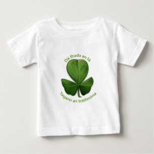 Camiseta De Bebé No importa cuán largo sea el día, la tarde llega.