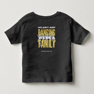 Camiseta De Bebé "No solo estamos bailando, somos una familia" Cami