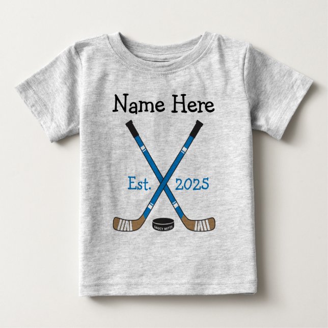 Camiseta De Bebé Nombramiento de bebé de hockey personalizado Año d (Anverso)