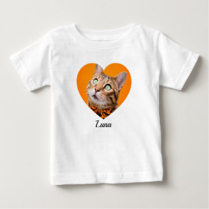 Camiseta De Bebé Nombre de tipografía moderna y foto del corazón de