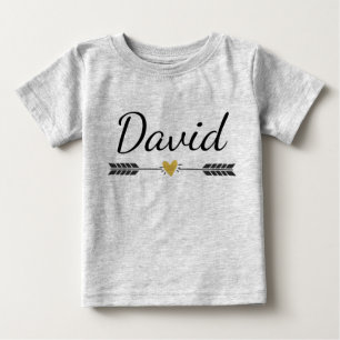 Camiseta De Bebé Nombre personalizado con flecha y corazón