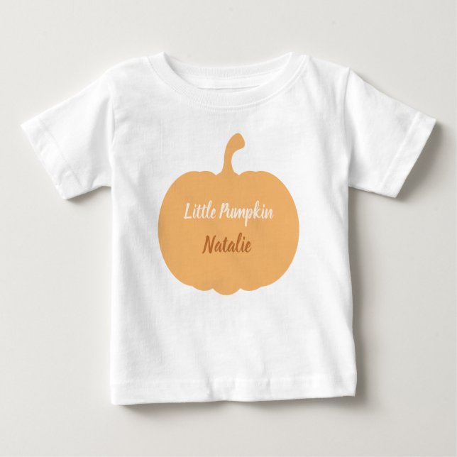 Camiseta De Bebé Nombre personalizado de calabaza pequeña otoñal (Anverso)