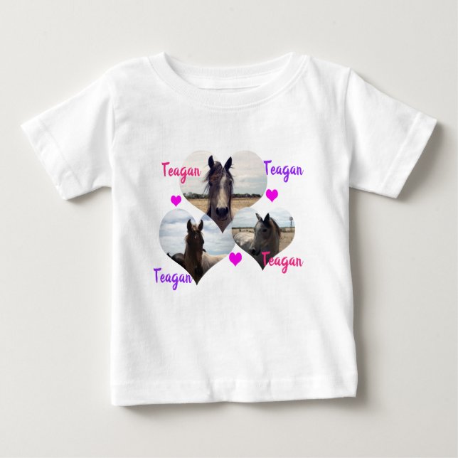 Camiseta De Bebé Nombre Teagan con caballos en corazones, (Anverso)