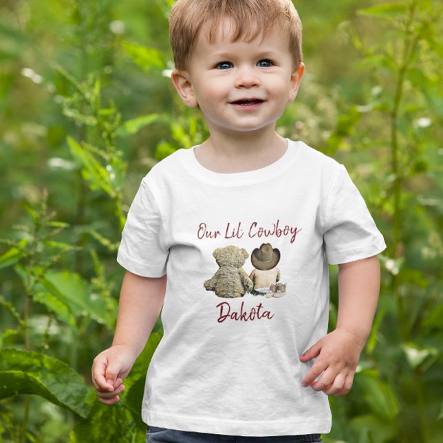 Camiseta De Bebé Nuestro niño pequeño niño bebé personalizado (Subido por el creador)