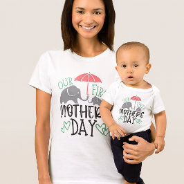 Camiseta De Bebé Nuestro primer Día de la Madre Elefante y Paraguas
