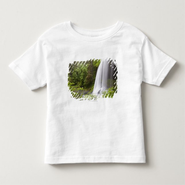 Camiseta De Bebé Opinión borrosa de la cascada y del bosque en (Anverso)