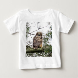 Camiseta De Bebé Owlet En Una Rama De Pino