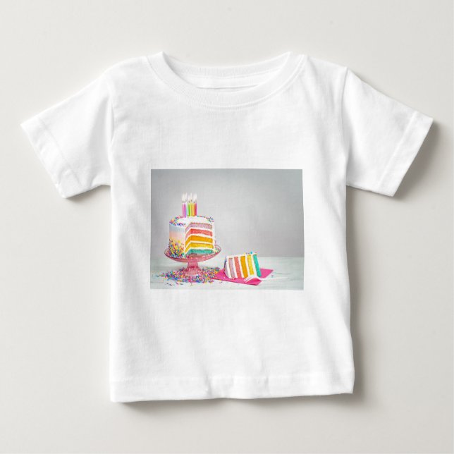 Camiseta De Bebé pastel de cumpleaños de arco iris (Anverso)