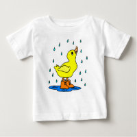 Pato lindo en lluvia