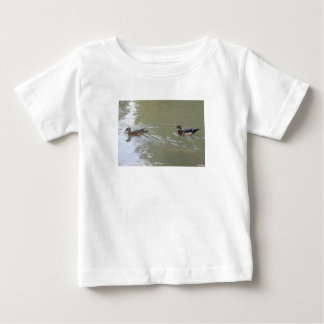 Camiseta De Bebé Patos nadando