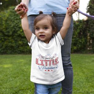 Camiseta De Bebé Pequeña antagonista de la mamá, 4 de julio de fueg