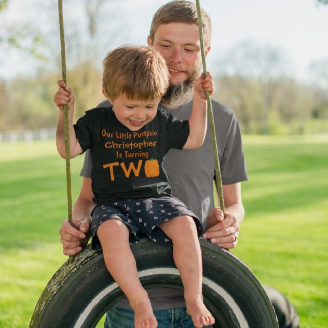 Camiseta De Bebé Pequeña Calabaza 2º cumpleaños (Subido por el creador)