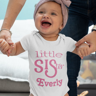 Camiseta De Bebé Pequeña Hermana Rosa De Raspberry Personalizada