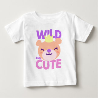 Camiseta De Bebé Pequeña Lionesa Rosa Lionera Salvaje Y Agradable