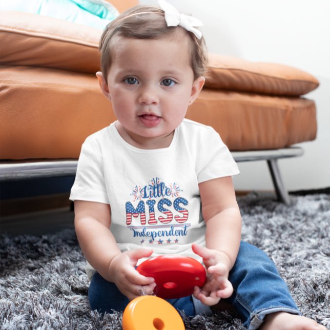 Camiseta De Bebé Pequeña Miss Independencia 4 de julio (Subido por el creador)