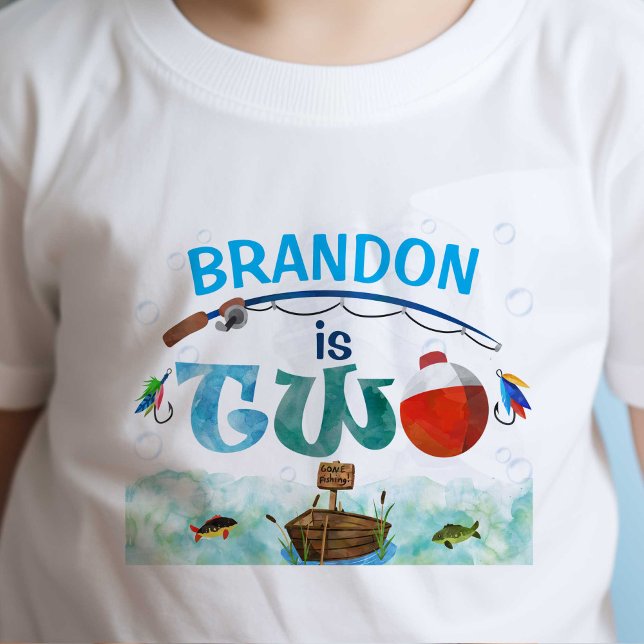 Camiseta De Bebé Pequeño pescador de peces aliados en segundo cumpl (Gone fishing, little fisherman, boy 2nd birthday t-shirt.)