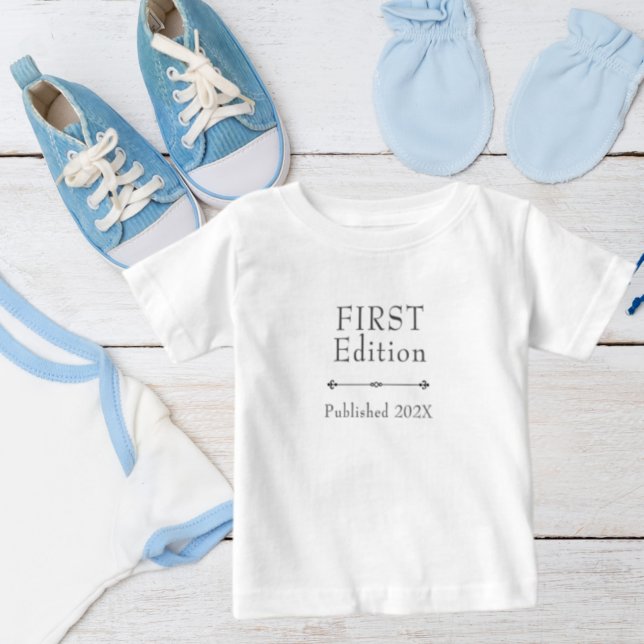 Camiseta De Bebé Personalizable Cute First Edition (Subido por el creador)