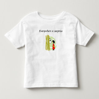 Camiseta De Bebé Por todas partes una sorpresa