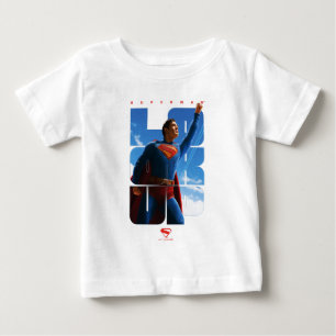 Camiseta De Bebé Postura de Superman mirando hacia arriba