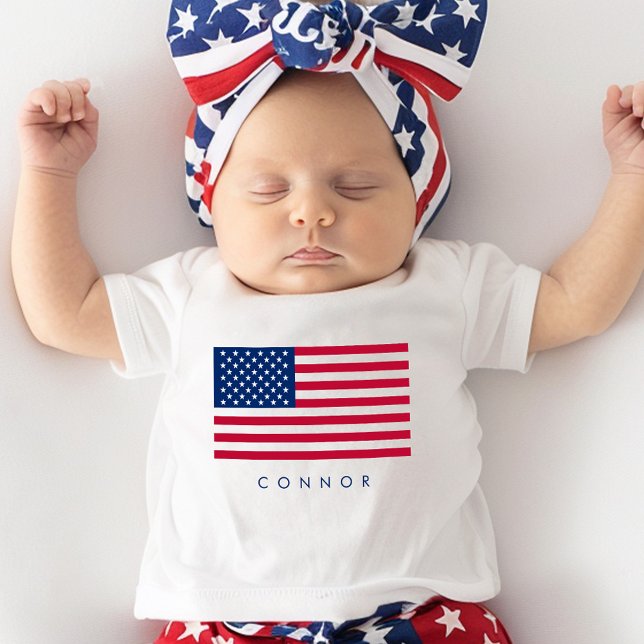 Camiseta De Bebé Primer 4 De Julio Estrellas Y Bandera Norteamerica (First 4th Of July Stars And Stripes American Flag Baby T-Shirt)