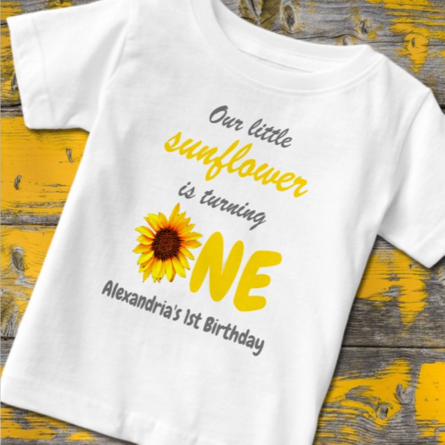 Camiseta De Bebé Primer cumpleaños de Little Sunflower (Subido por el creador)