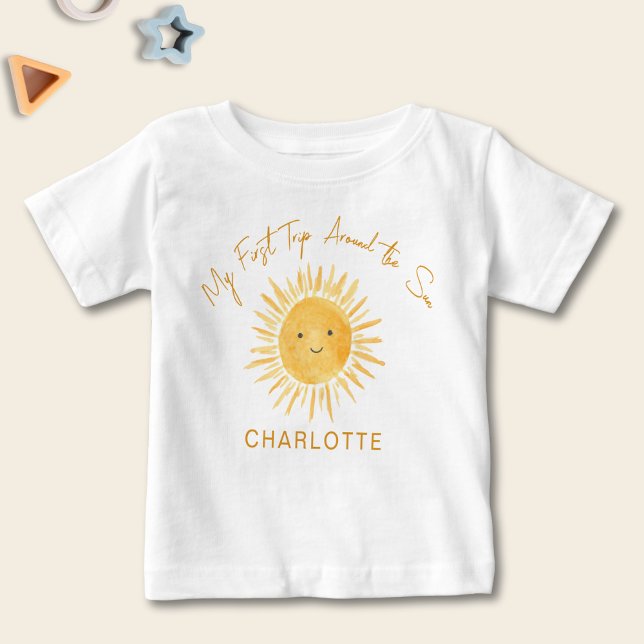 Camiseta De Bebé Primer viaje alrededor del cumpleaños del Chica Su (Subido por el creador)