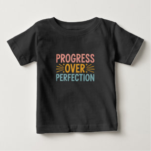 Camiseta De Bebé Progreso del Profesor Sobre la Perfección Regreso 