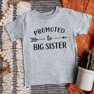 Camiseta De Bebé Promovido a la Invitación de Recién nacido de herm