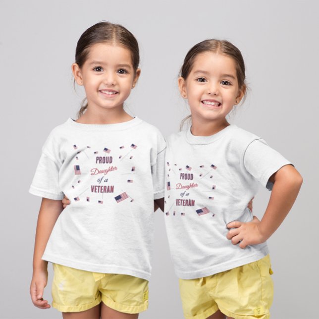 Camiseta De Bebé Proud Daughter of a Veteran | Patriotic Flag  (Subido por el creador)
