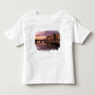 Camiseta De Bebé Puentes sobre el río Arno al atardecer,
