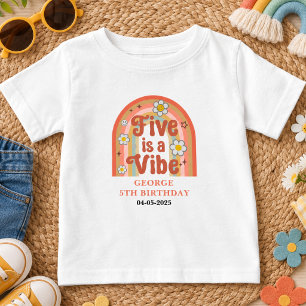 Camiseta De Bebé Retro Rainbow FIVE es una Vibra Genial Cumpleaños