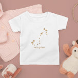 Camiseta De Bebé Rótulo Zodiaco moderno Escorpio de oro | Agua de e<br><div class="desc">Rótulo Zodiaco moderno Escorpio de oro | Agua de elemento</div>