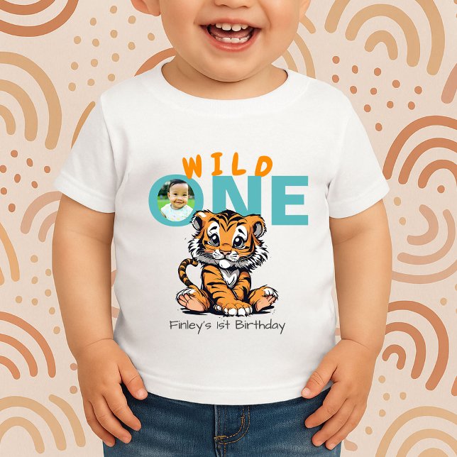 Camiseta De Bebé Salvaje Un Tigre Equipo de Cumpleaños Primero Niño (Subido por el creador)