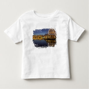 Camiseta De Bebé Science World y CBD reflejados en False Creek,