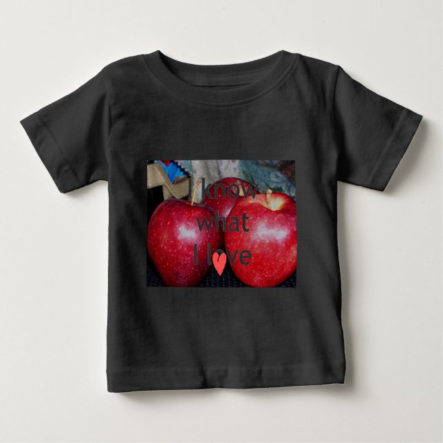 Camiseta De Bebé "Sé Lo Que Me Encanta" - Diseño De Apple (Anverso)