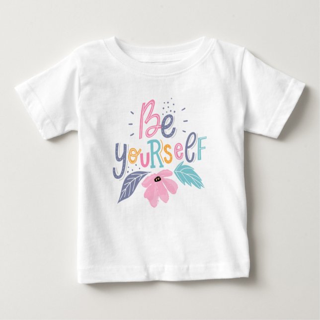 Camiseta De Bebé Sé tú mismo | Flores Pastel (Anverso)