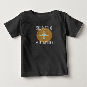 Camiseta De Bebé Sigue Jugando Con El Regalo Gráfico Del Piloto De