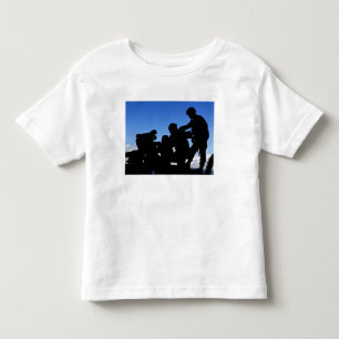 Camiseta De Bebé Silueta de soldados