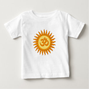 Camiseta De Bebé Símbolo Om en diseño hindú espiritual de sol radia