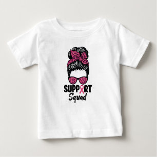 Camiseta De Bebé Squad Messy Bun Guerrero Rosa Cáncer de Mama